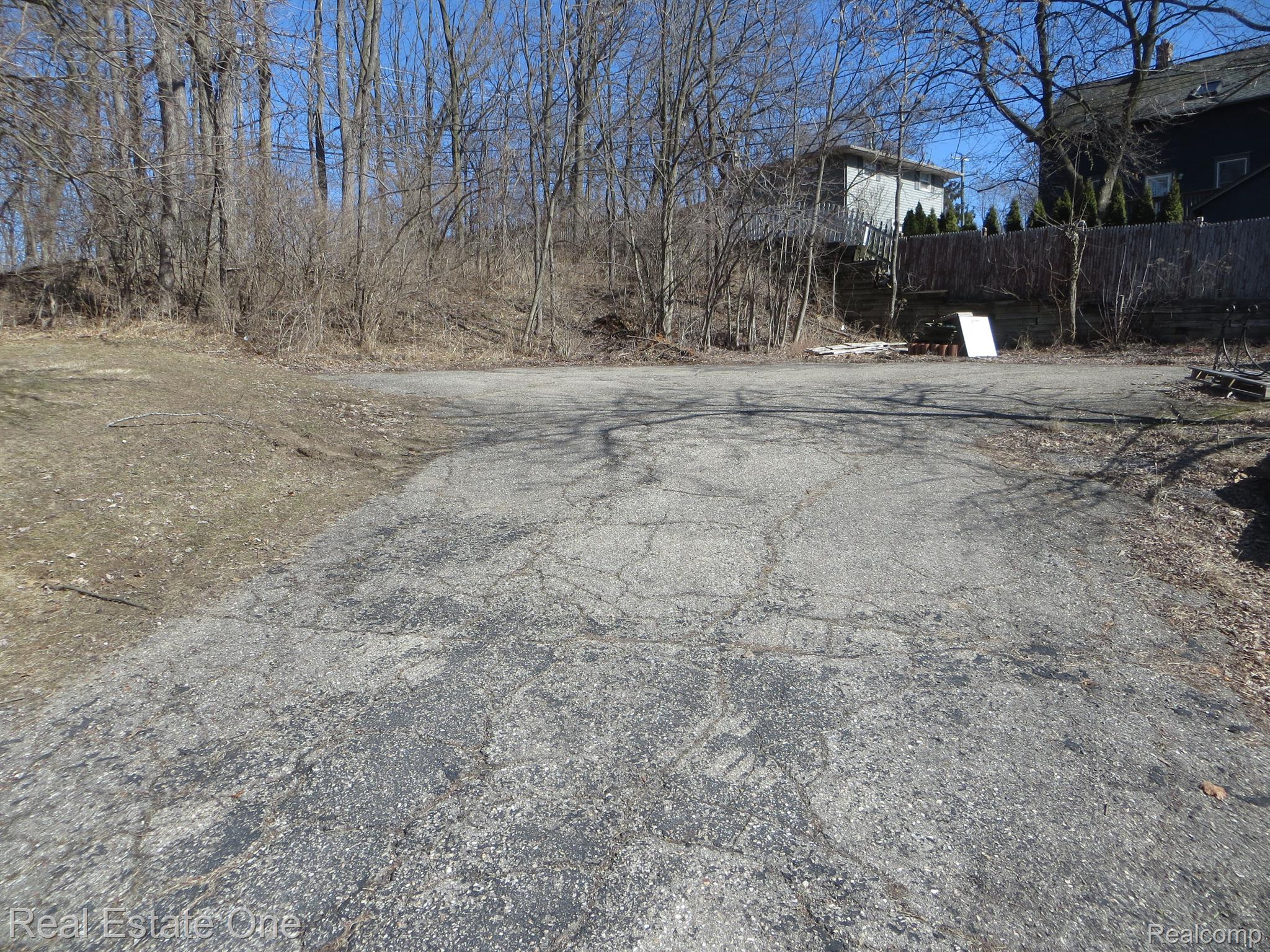 139 ROMEO RD