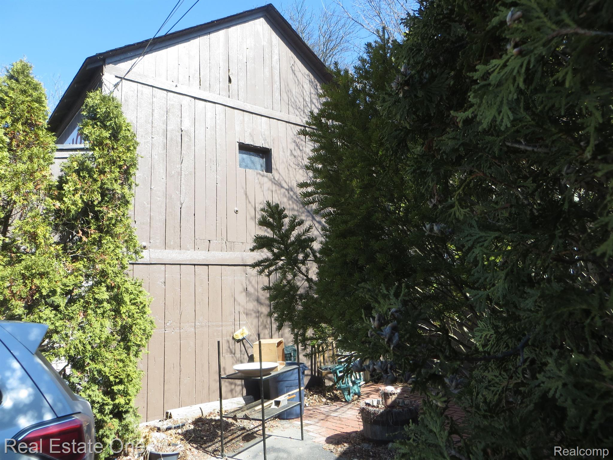 139 ROMEO RD