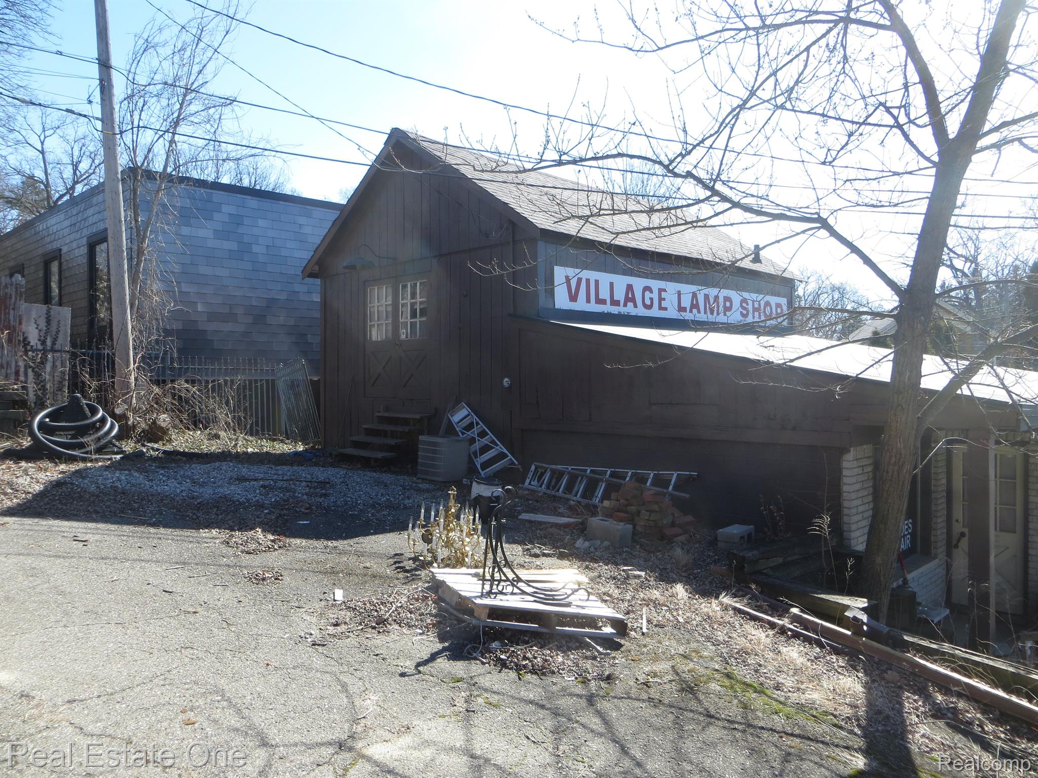 139 ROMEO RD