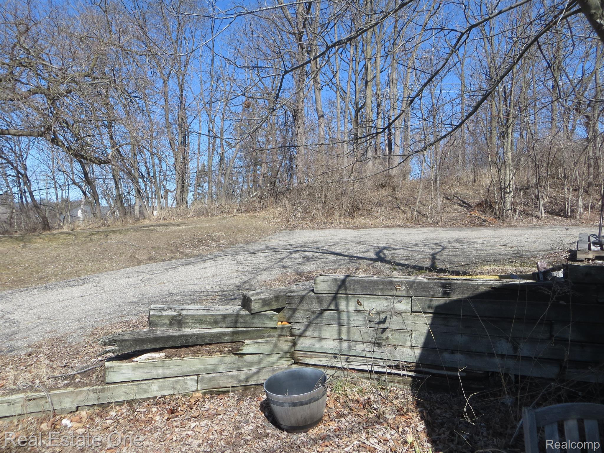 139 ROMEO RD