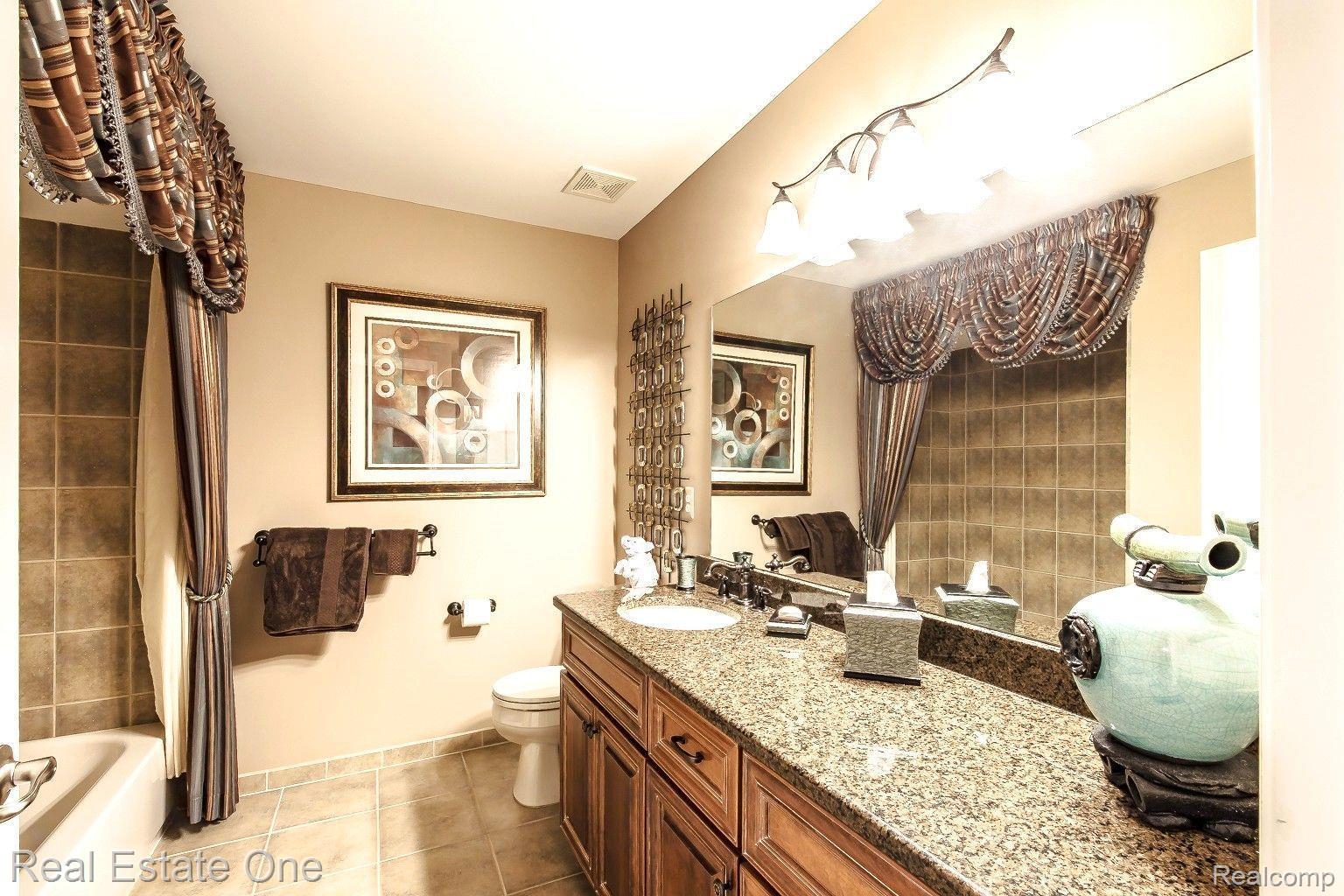 2039 Austin DR Unit 6