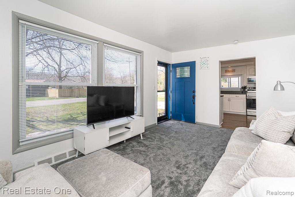 2475 CULBERTSON AVE