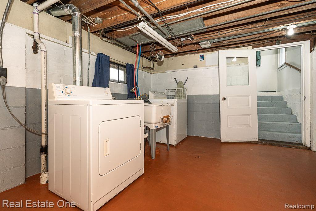 525 ARDMORE DR