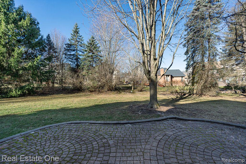 3560 Wedgewood DR