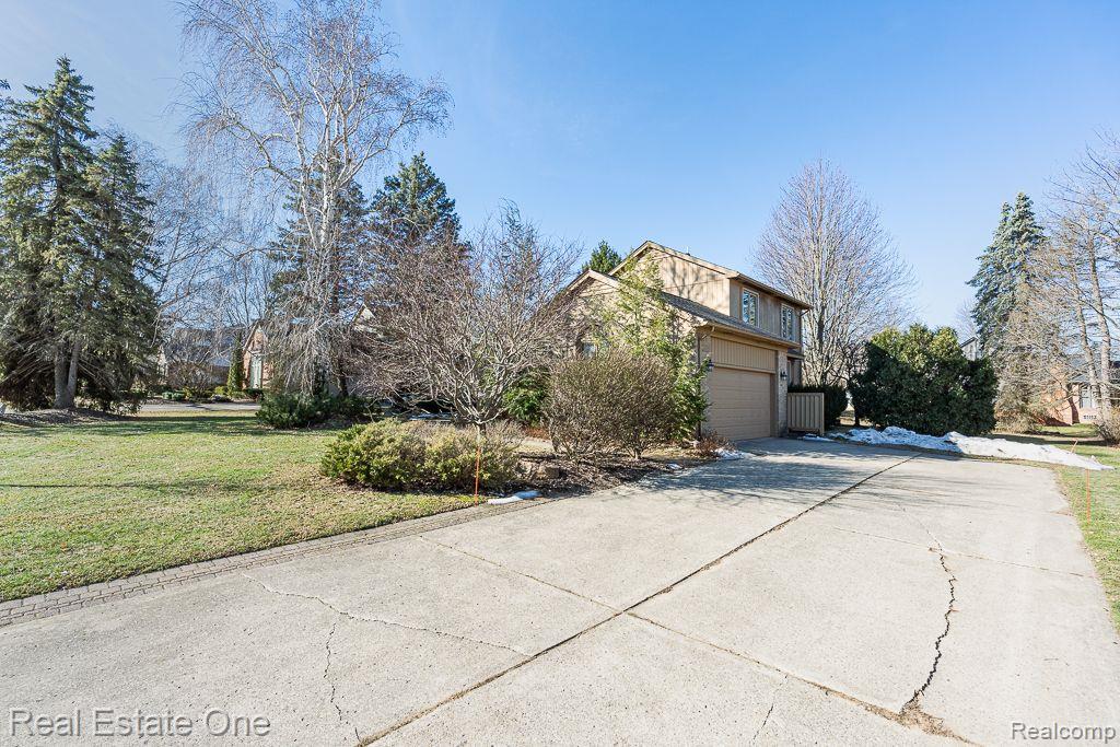 3560 Wedgewood DR