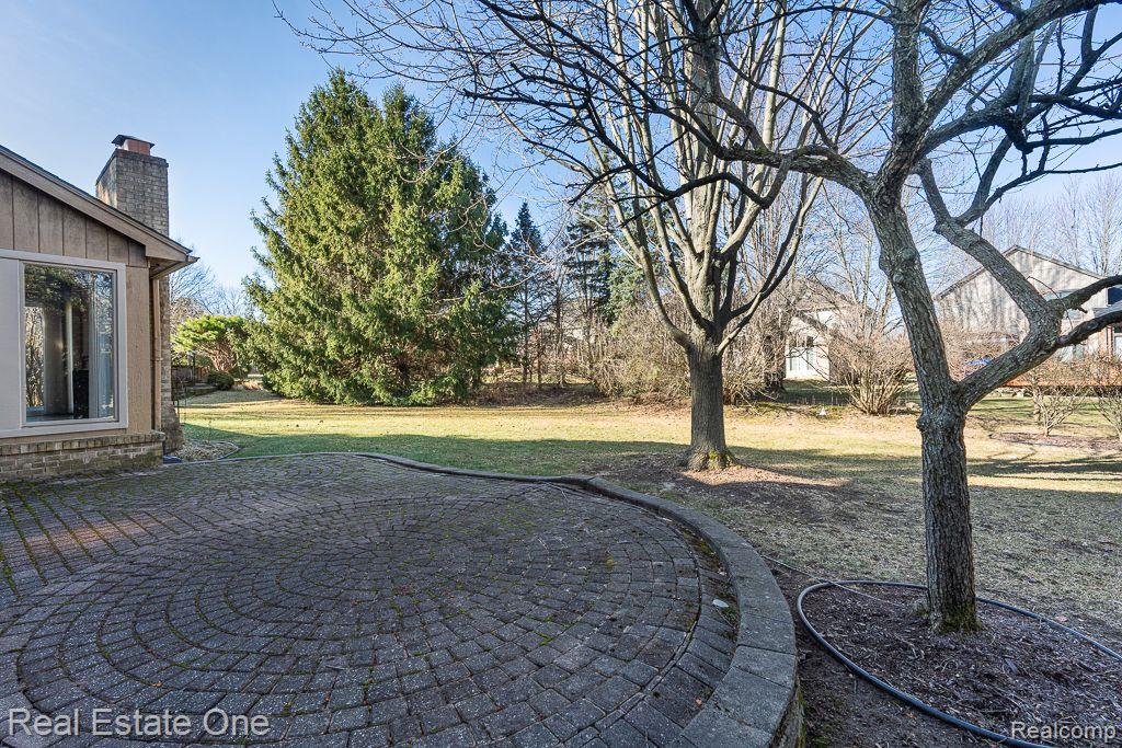 3560 Wedgewood DR
