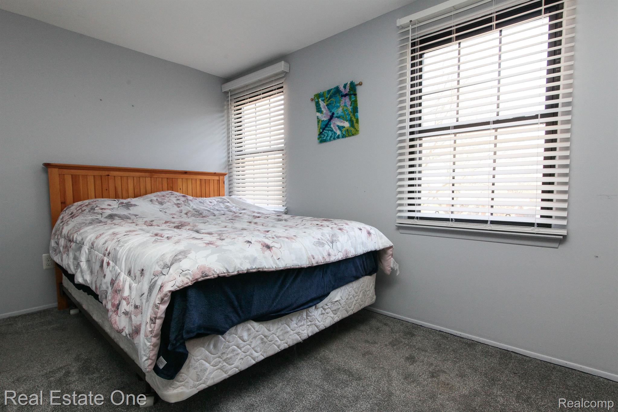 15654 VALERIE DR