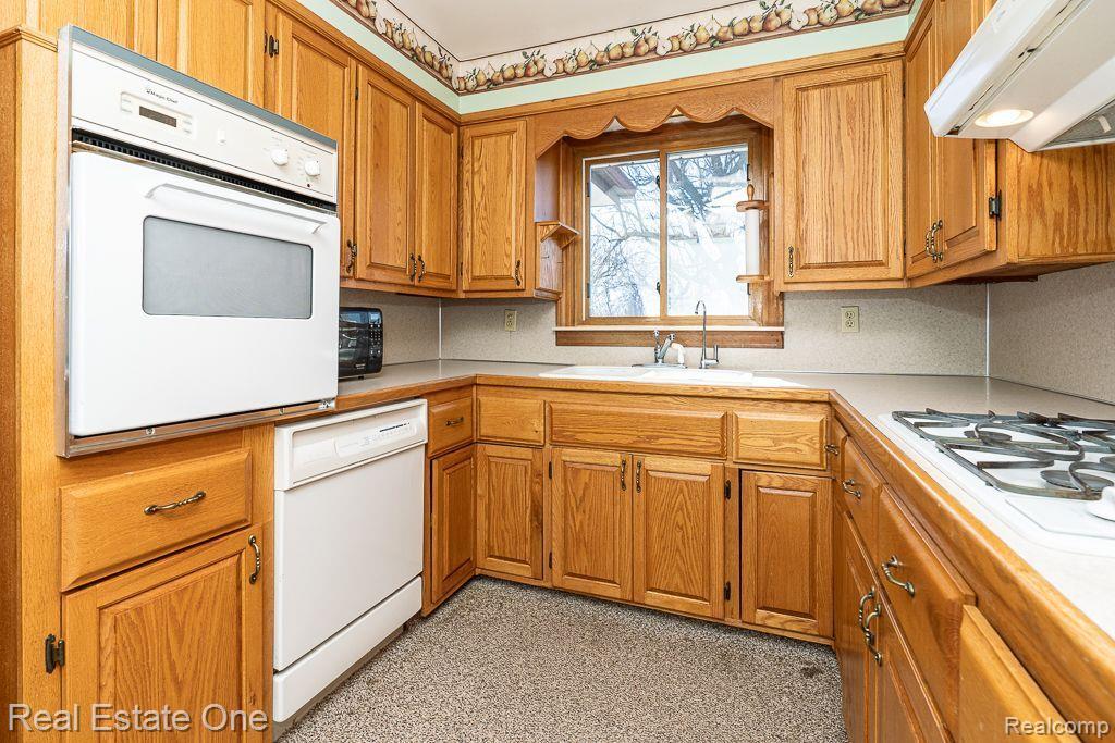 5495 WILSON RD