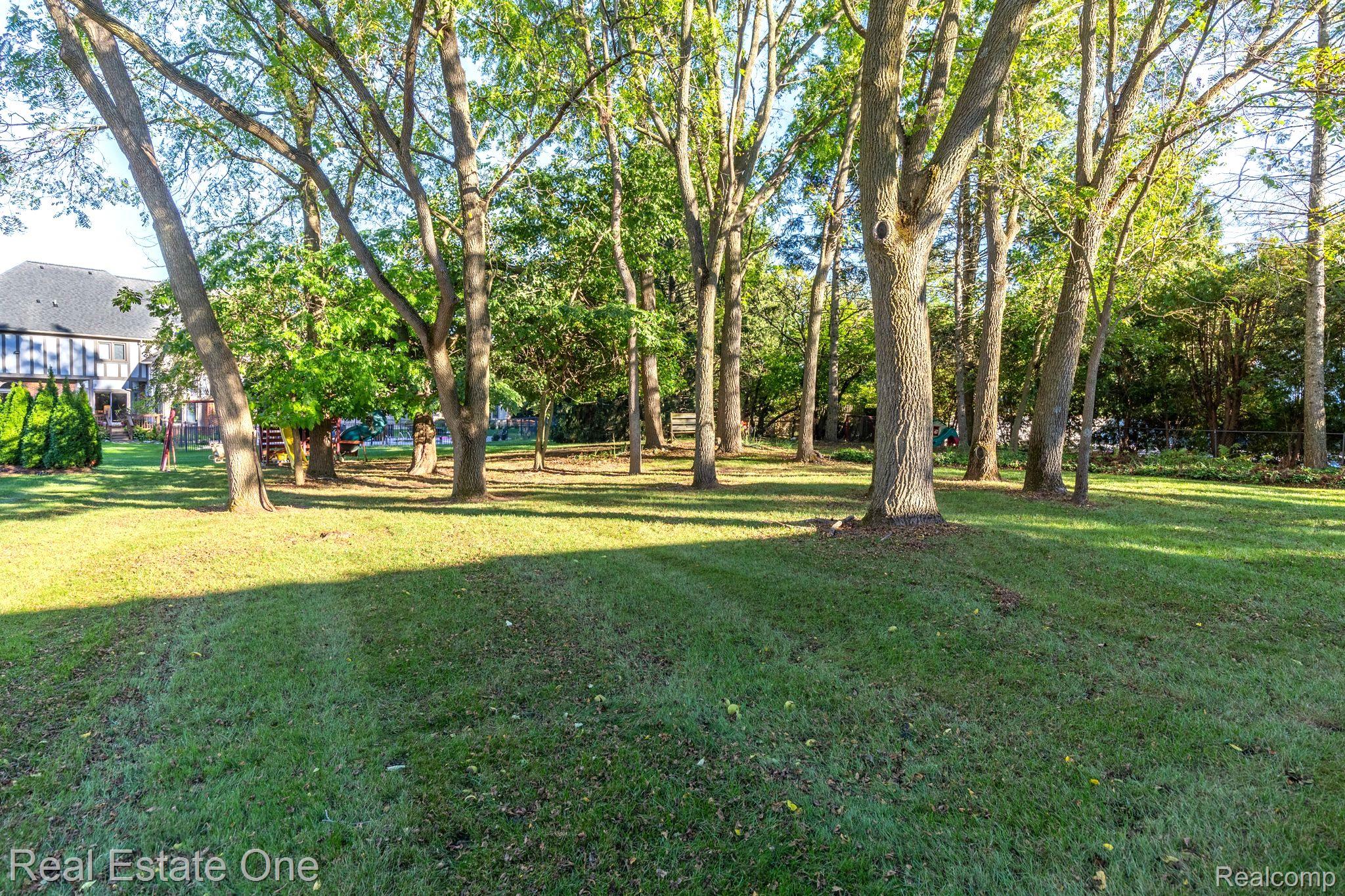 5538 CLEARVIEW DR