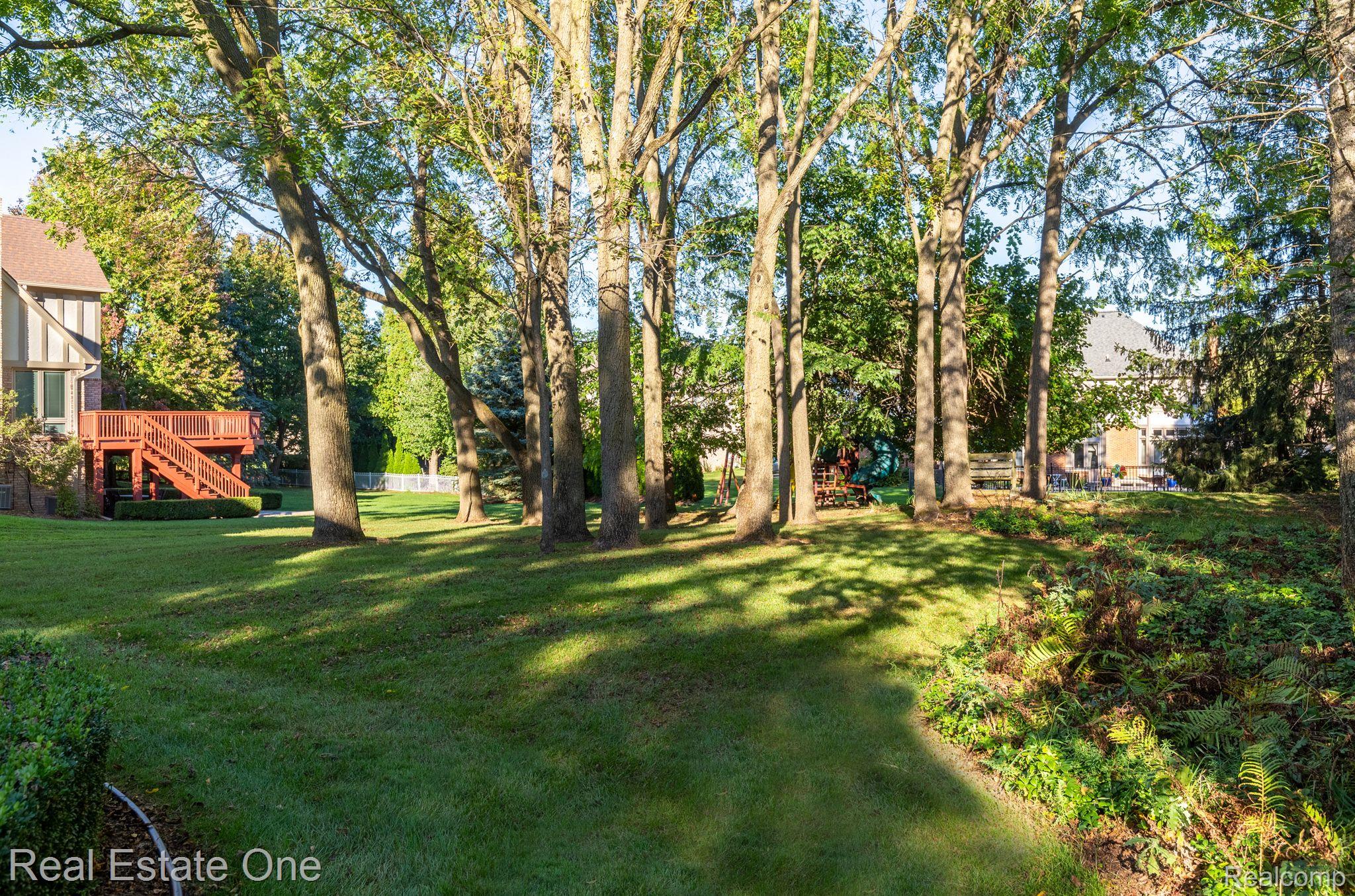 5538 CLEARVIEW DR