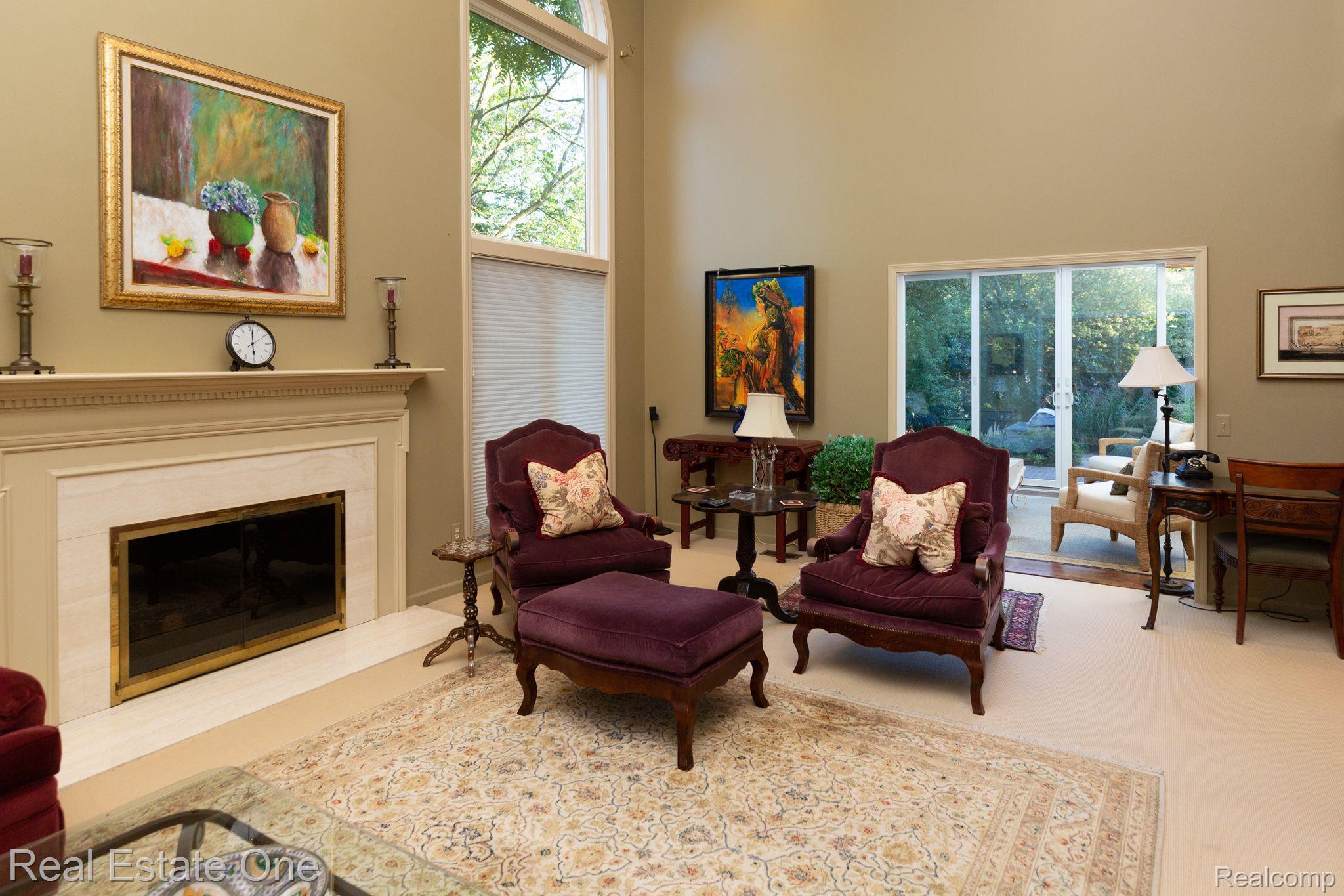 5538 CLEARVIEW DR