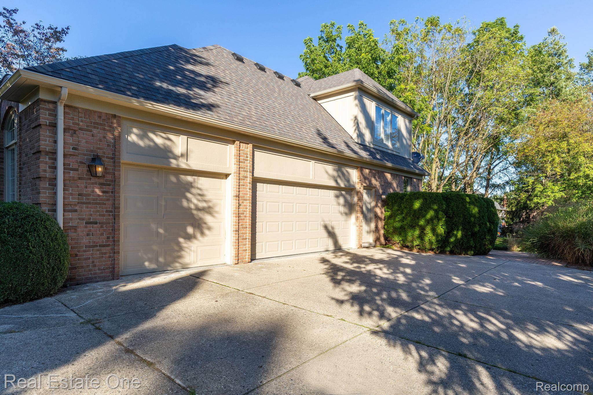 5538 CLEARVIEW DR