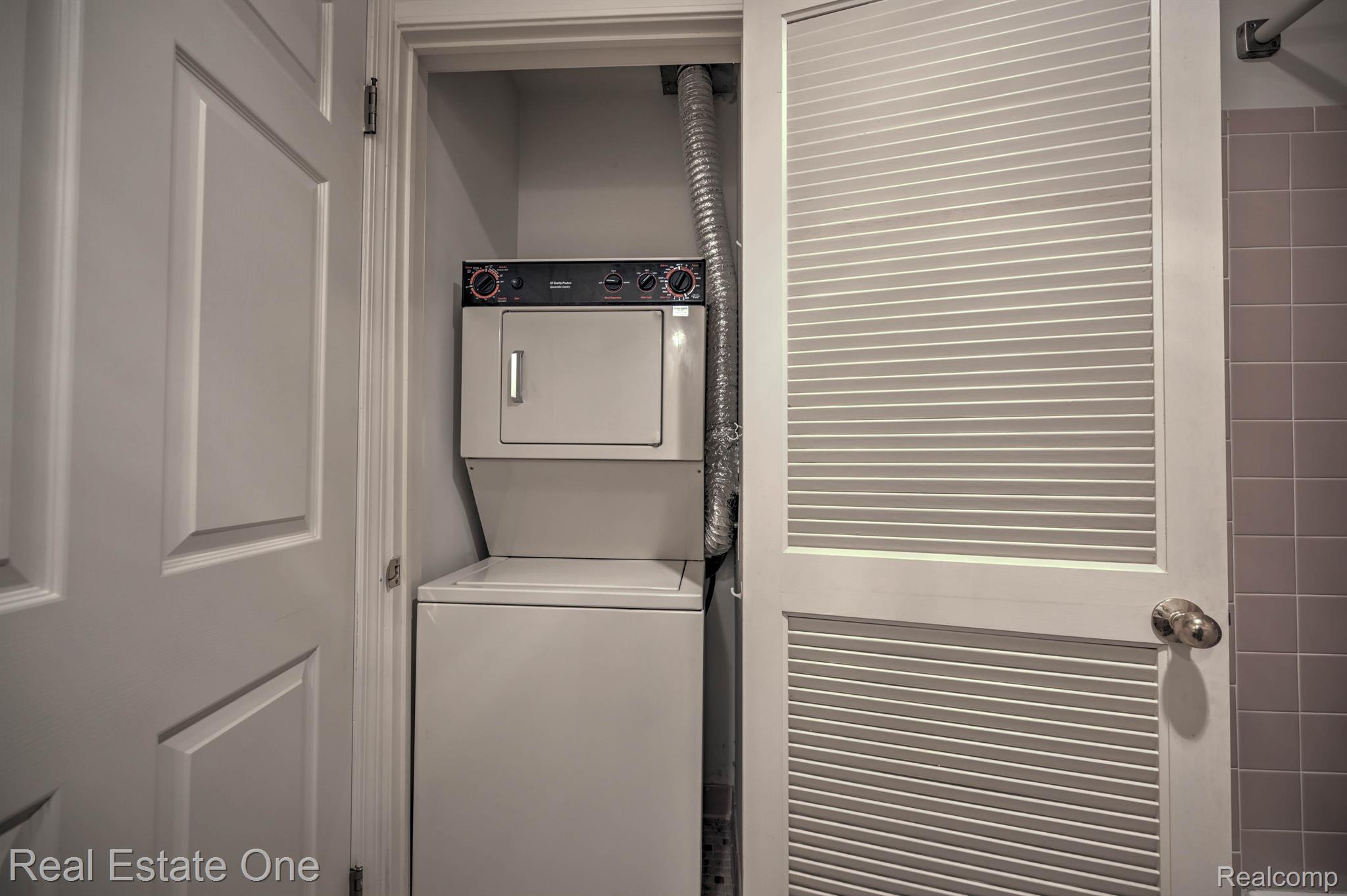 916 WEXFORD WAY 7 2L Unit: 7