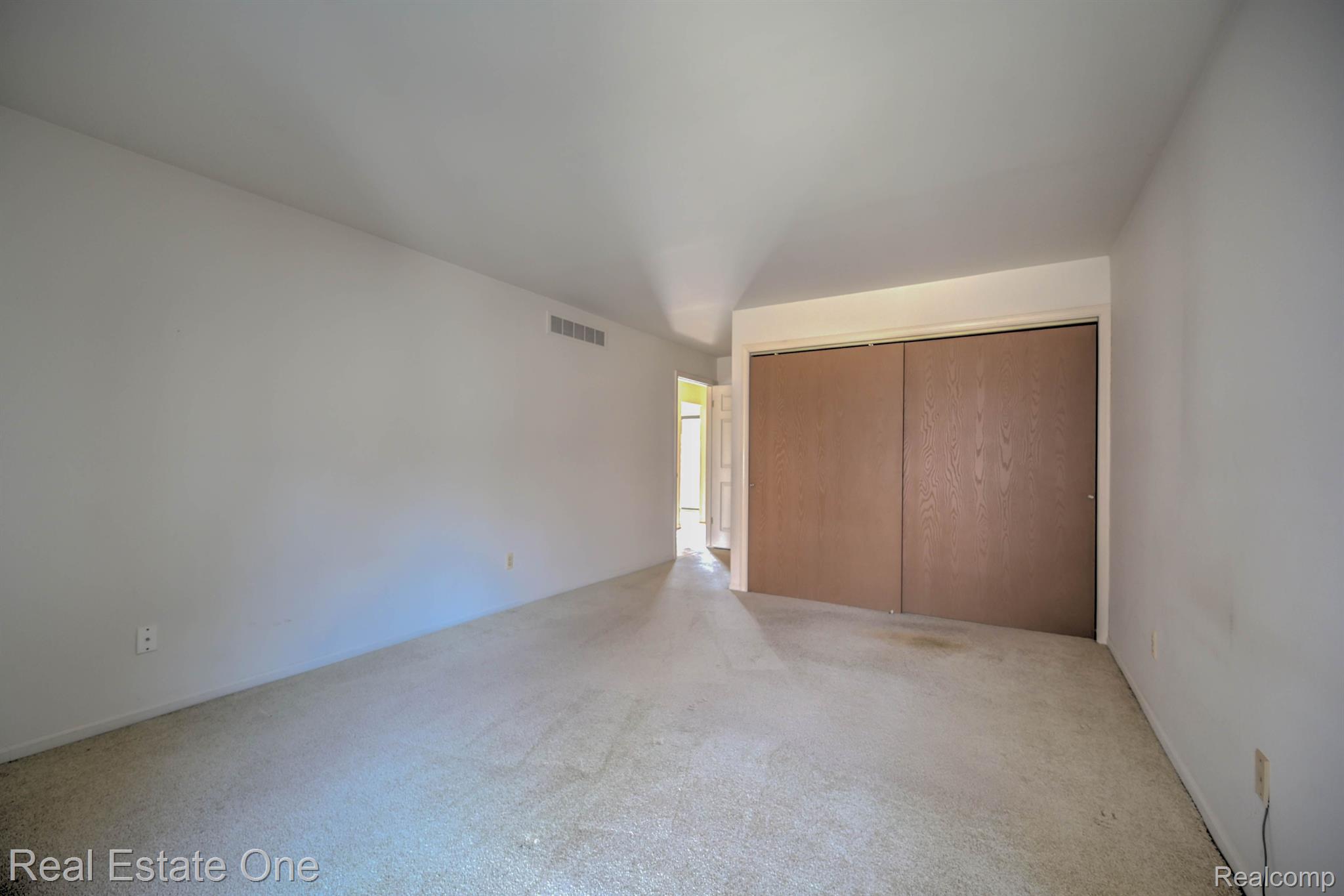 916 WEXFORD WAY 7 2L Unit: 7
