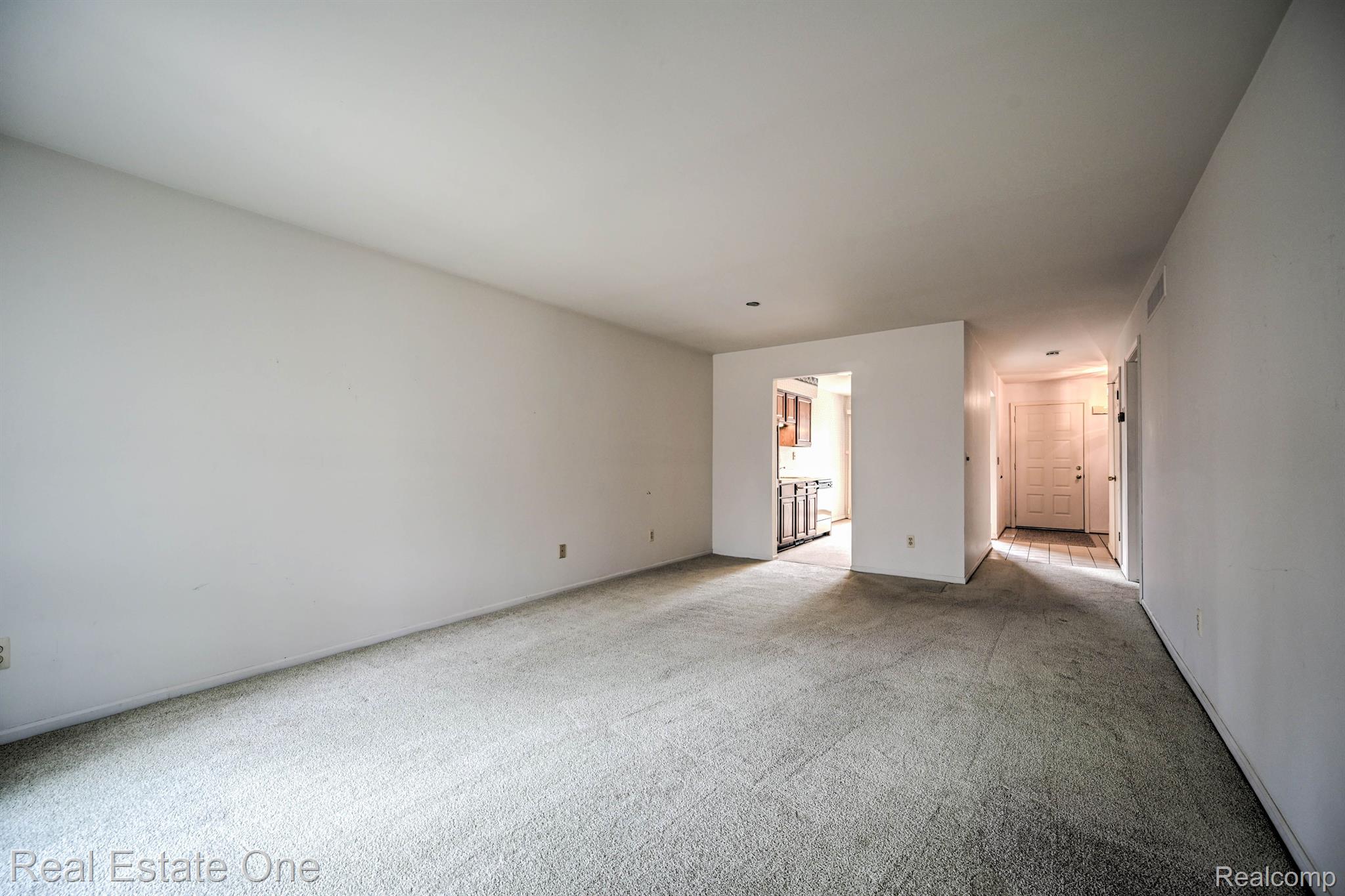 916 WEXFORD WAY 7 2L Unit: 7