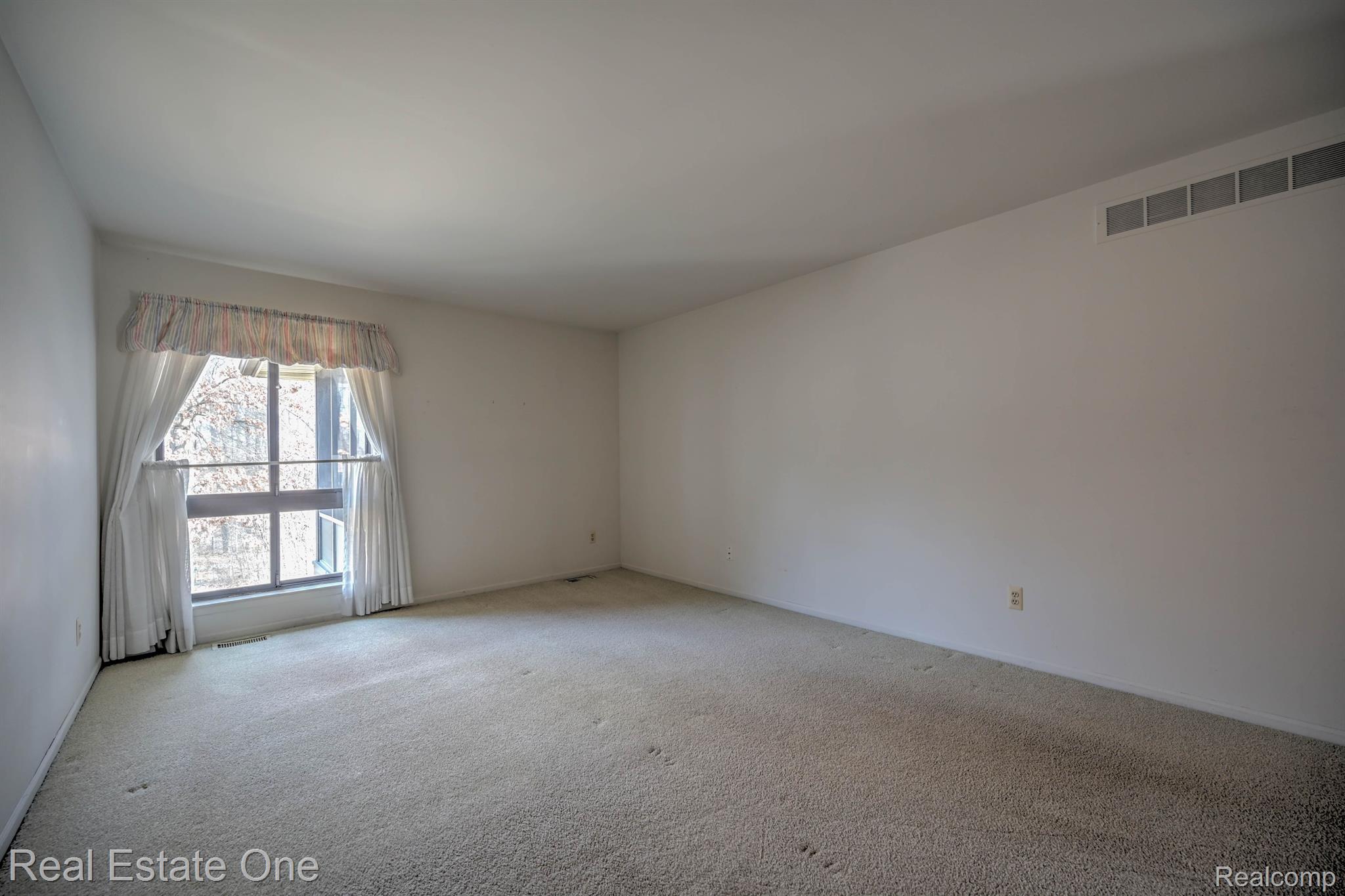 916 WEXFORD WAY 7 2L Unit: 7