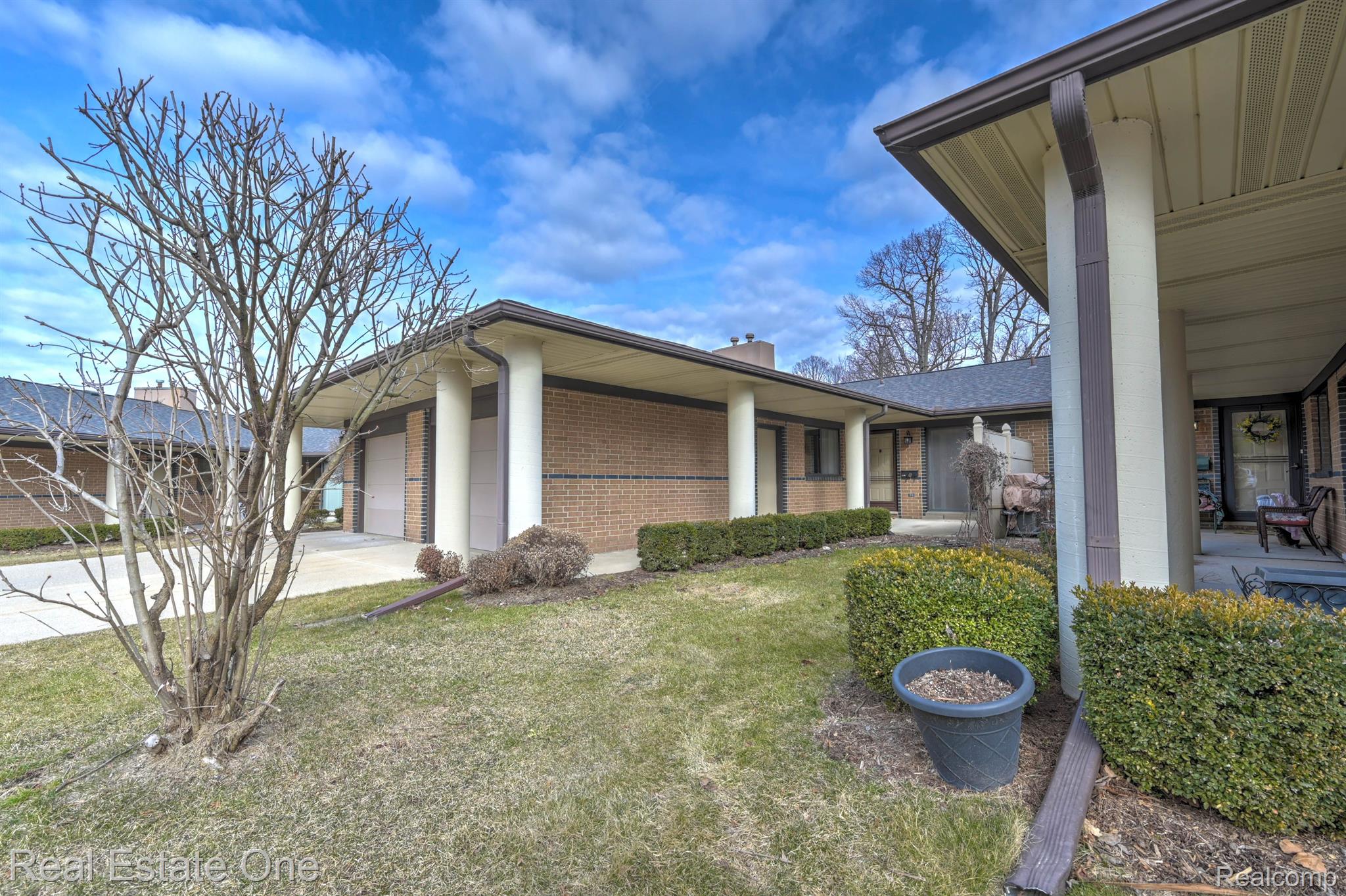 916 WEXFORD WAY 7 2L Unit: 7