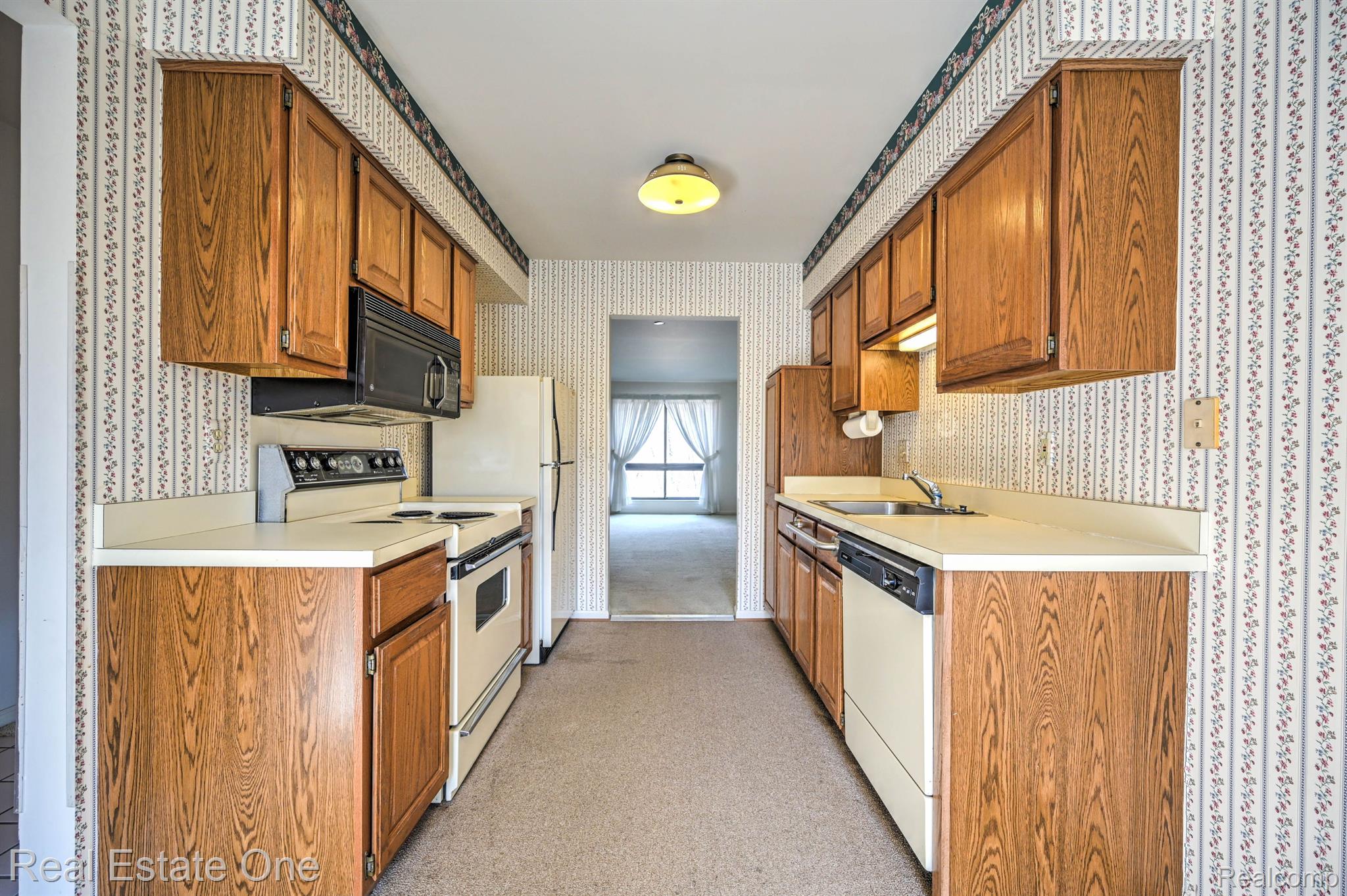 916 WEXFORD WAY 7 2L Unit: 7