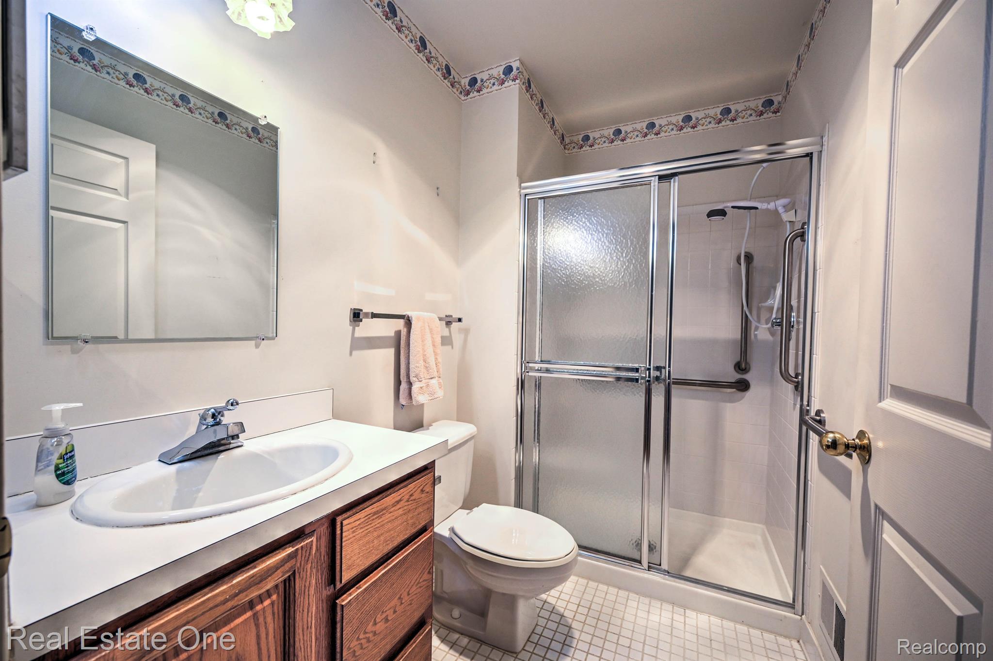 916 WEXFORD WAY 7 2L Unit: 7