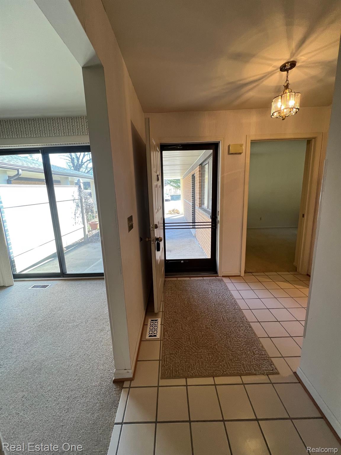 916 WEXFORD WAY 7 2L Unit: 7