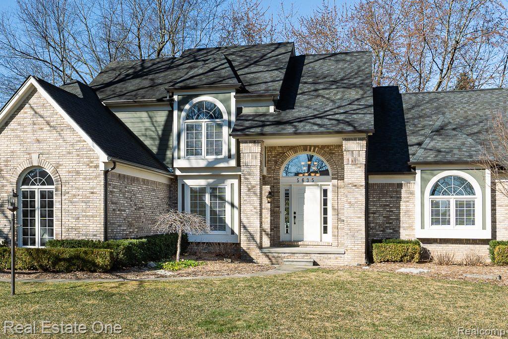 5635 Sheffield DR
