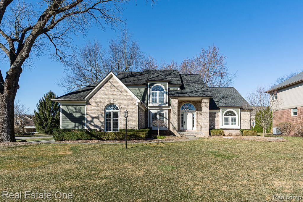 5635 Sheffield DR