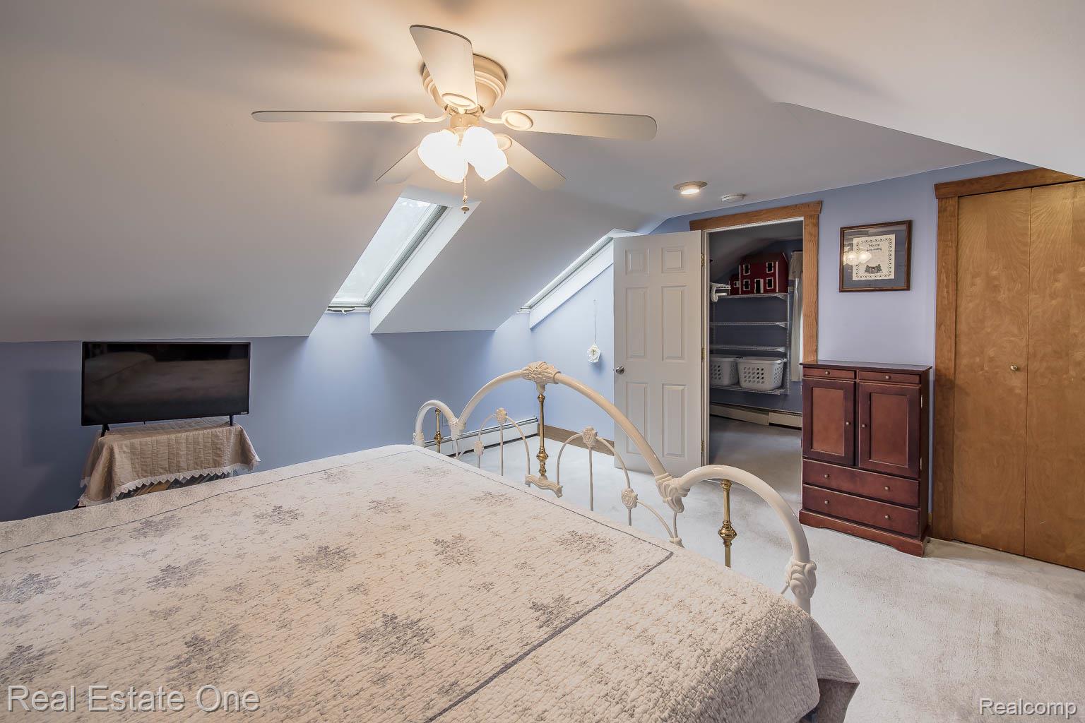 727 ROMEO RD
