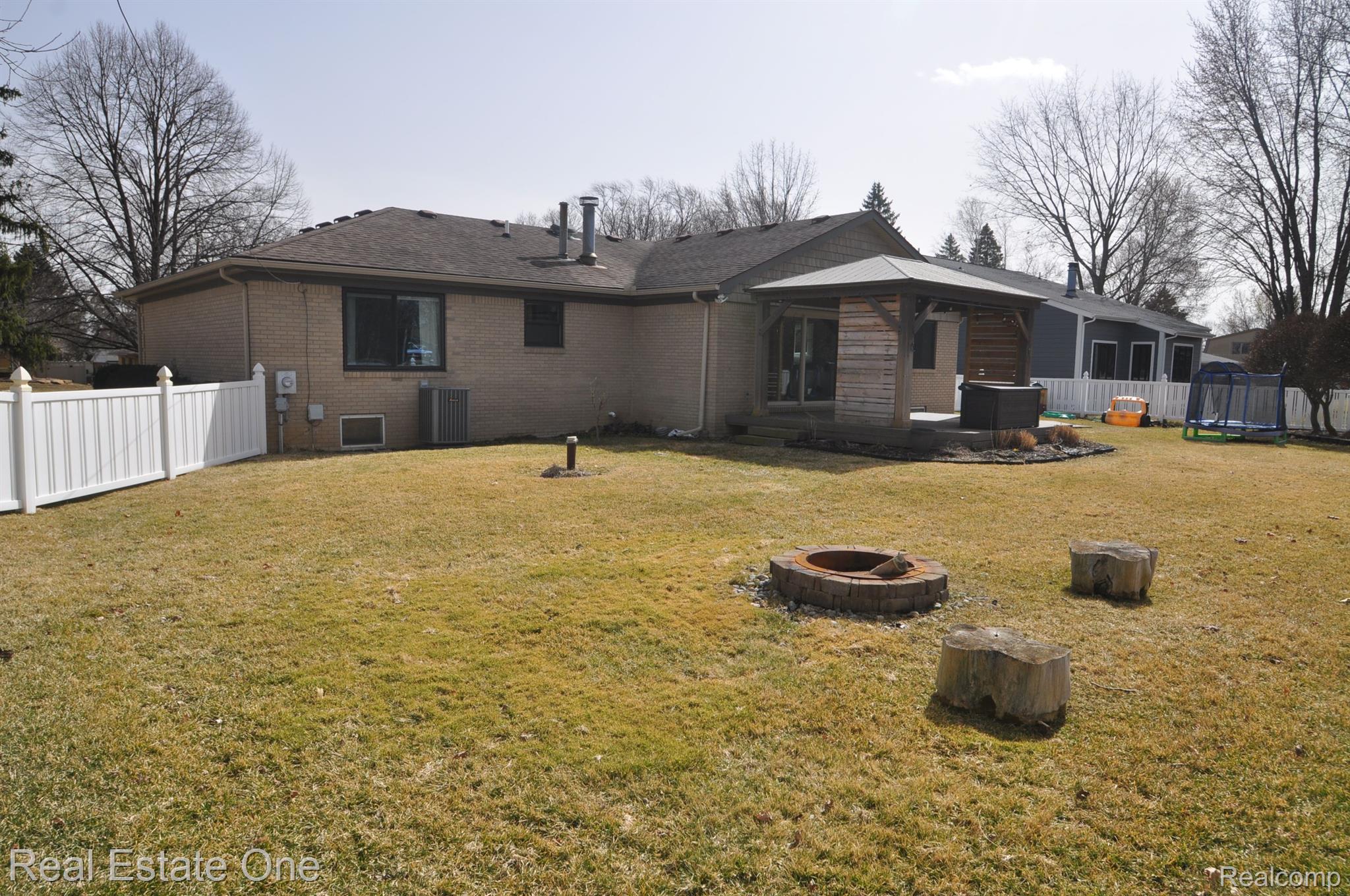 53447 GARLAND DR