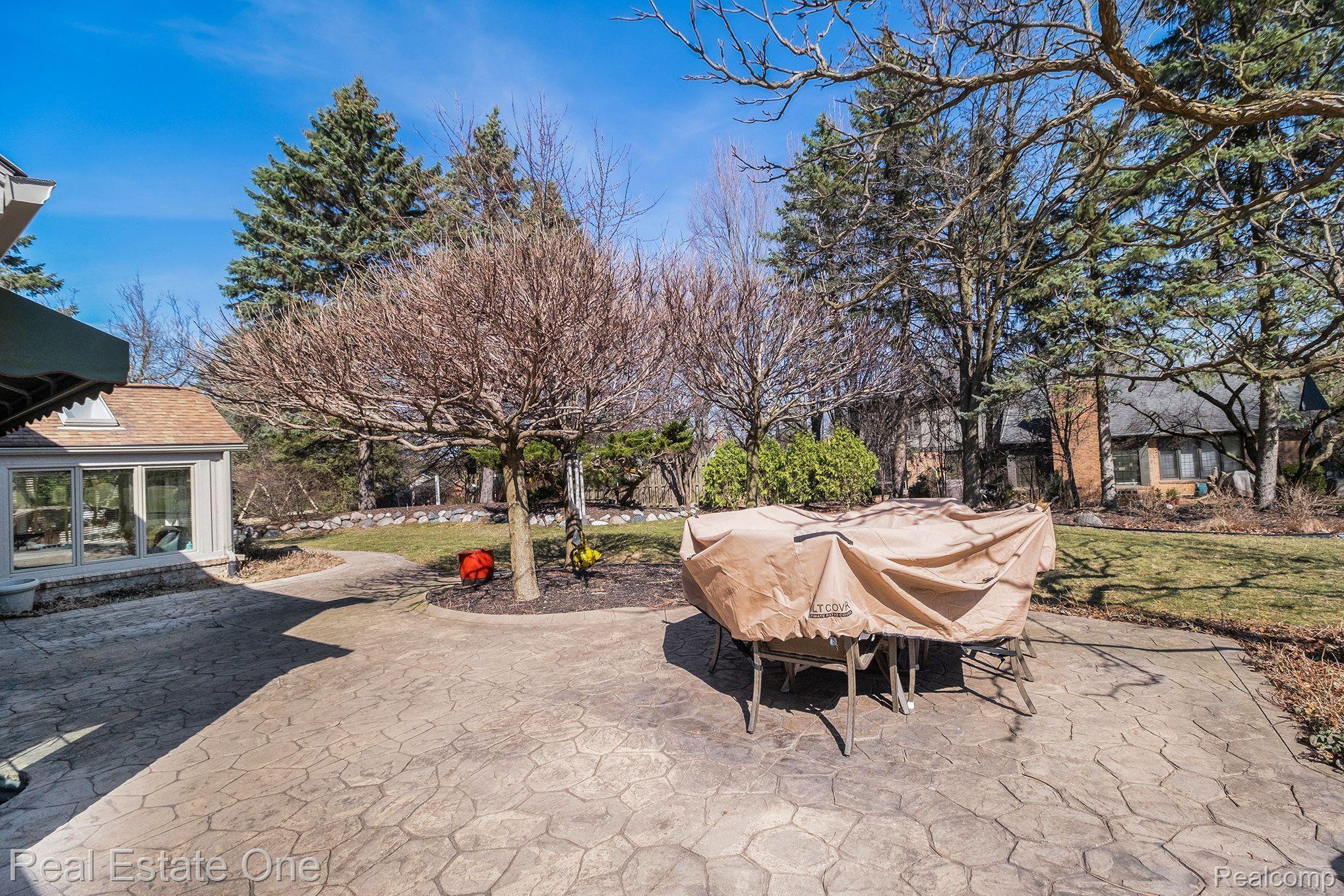 1260 CHAFFER DR
