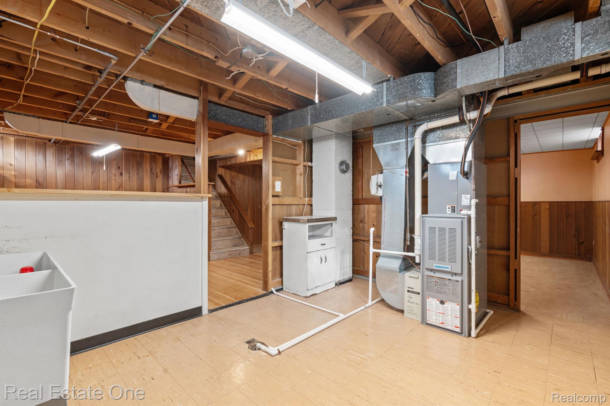 153 CROSWELL ST