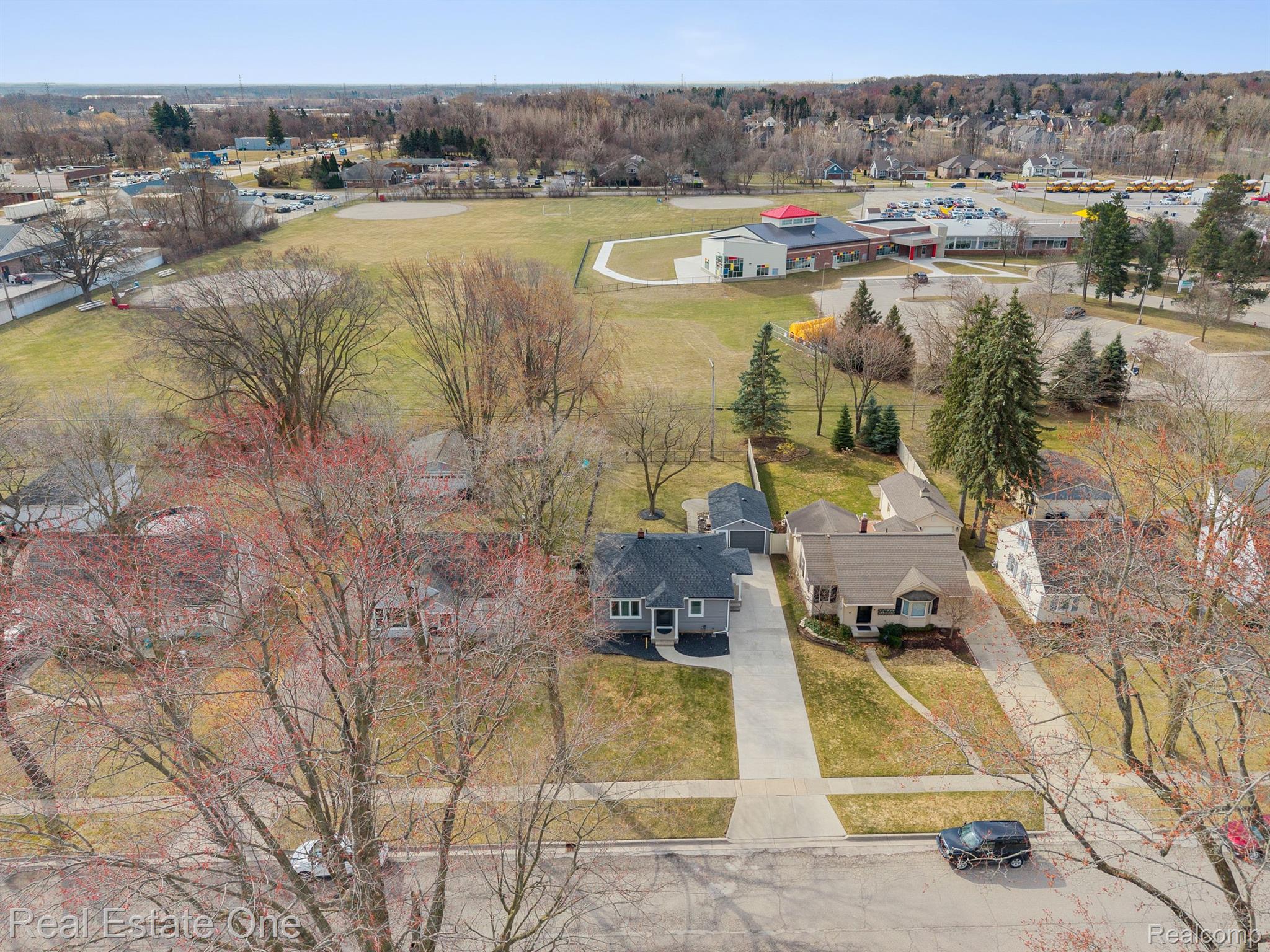 153 CROSWELL ST