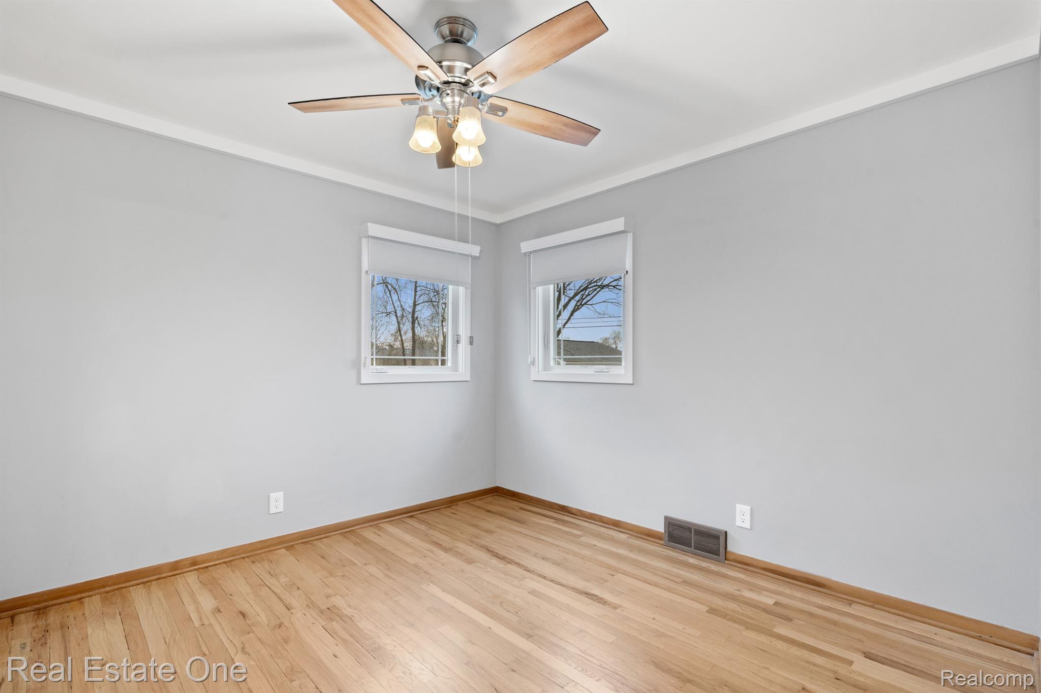153 CROSWELL ST