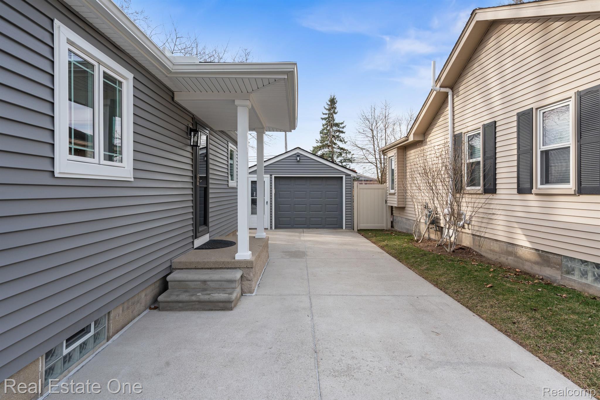 153 CROSWELL ST