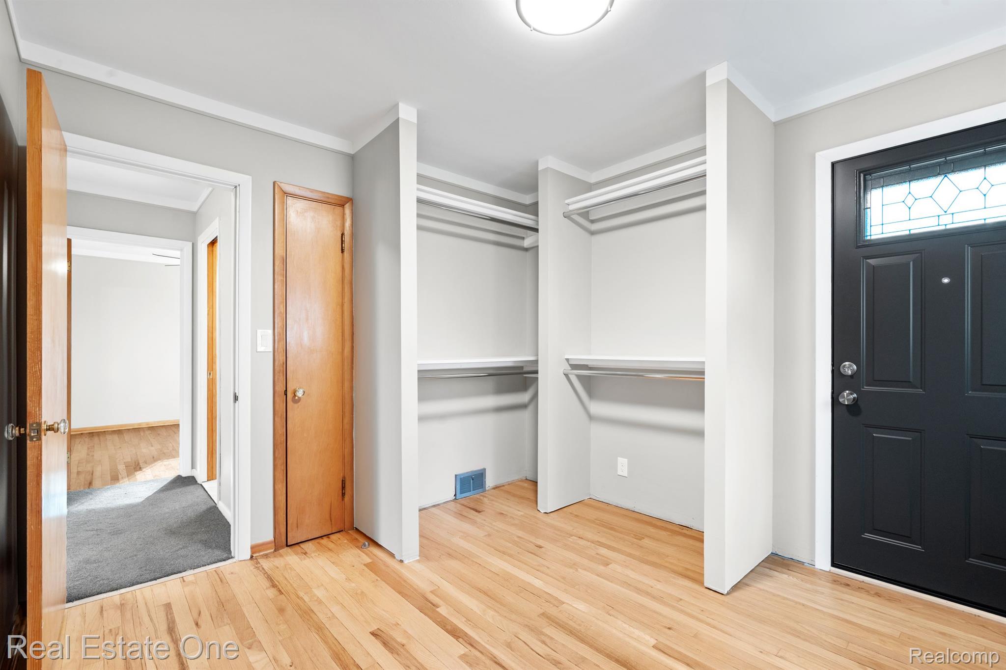 153 CROSWELL ST