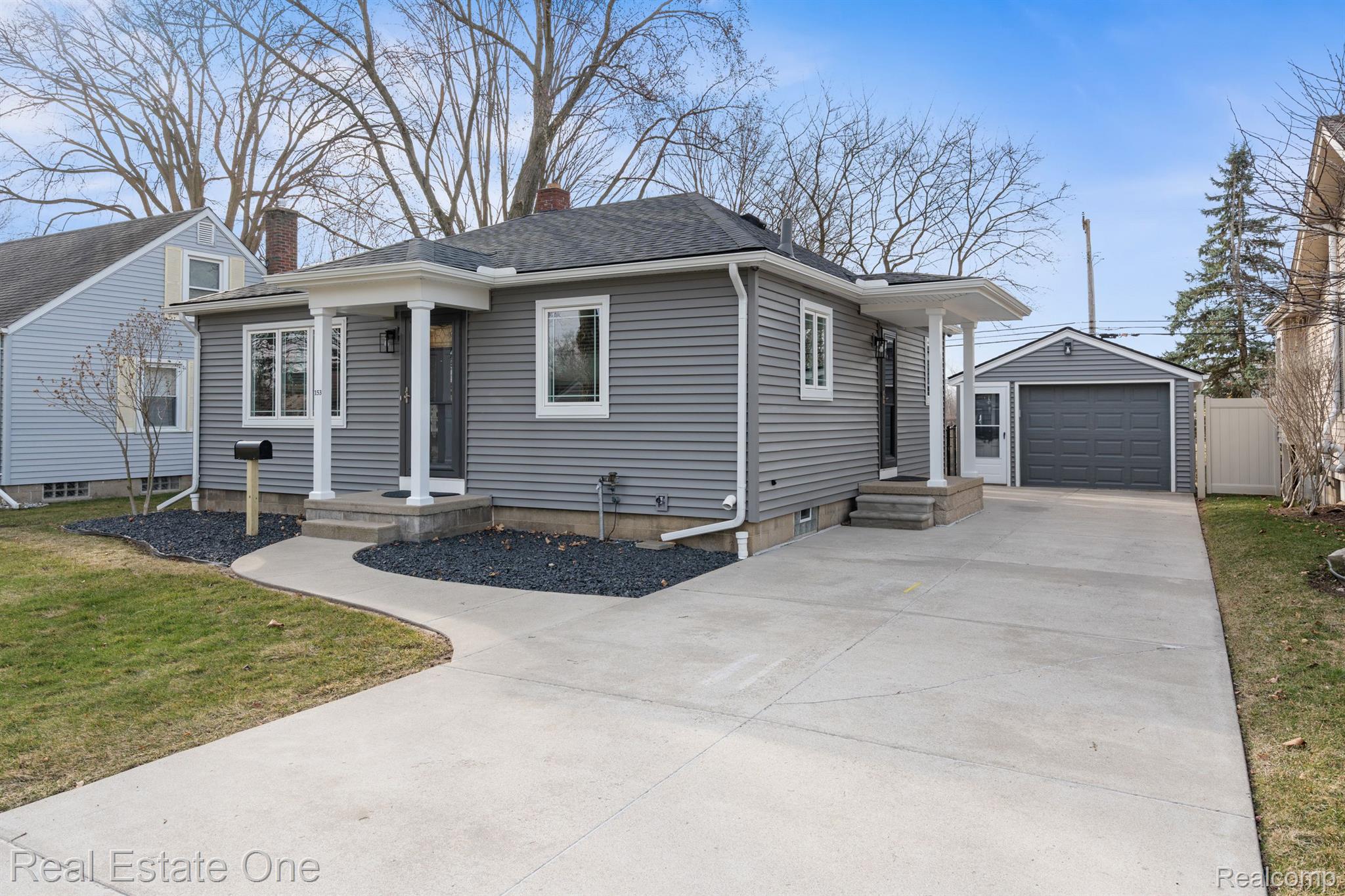 153 CROSWELL ST
