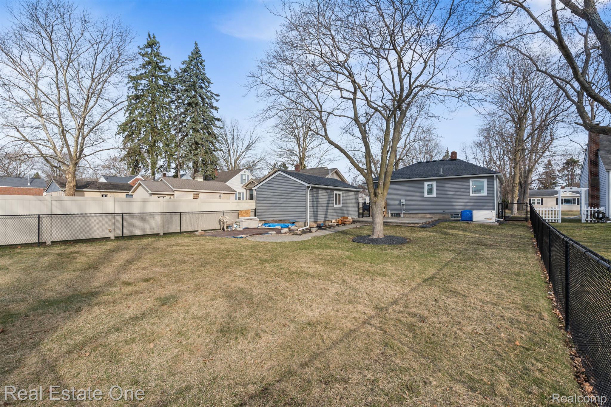 153 CROSWELL ST