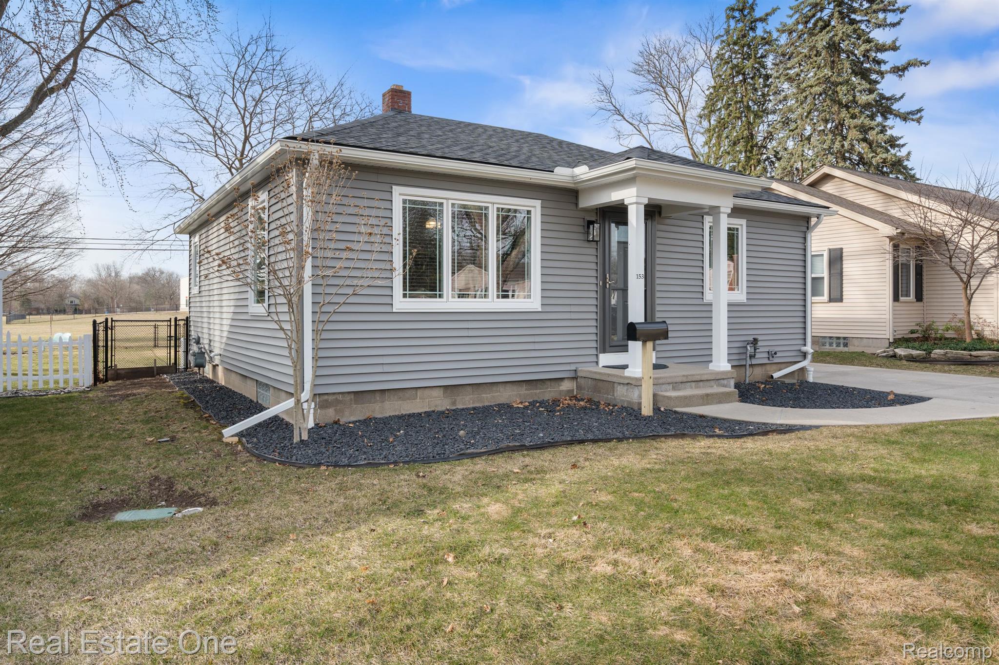 153 CROSWELL ST
