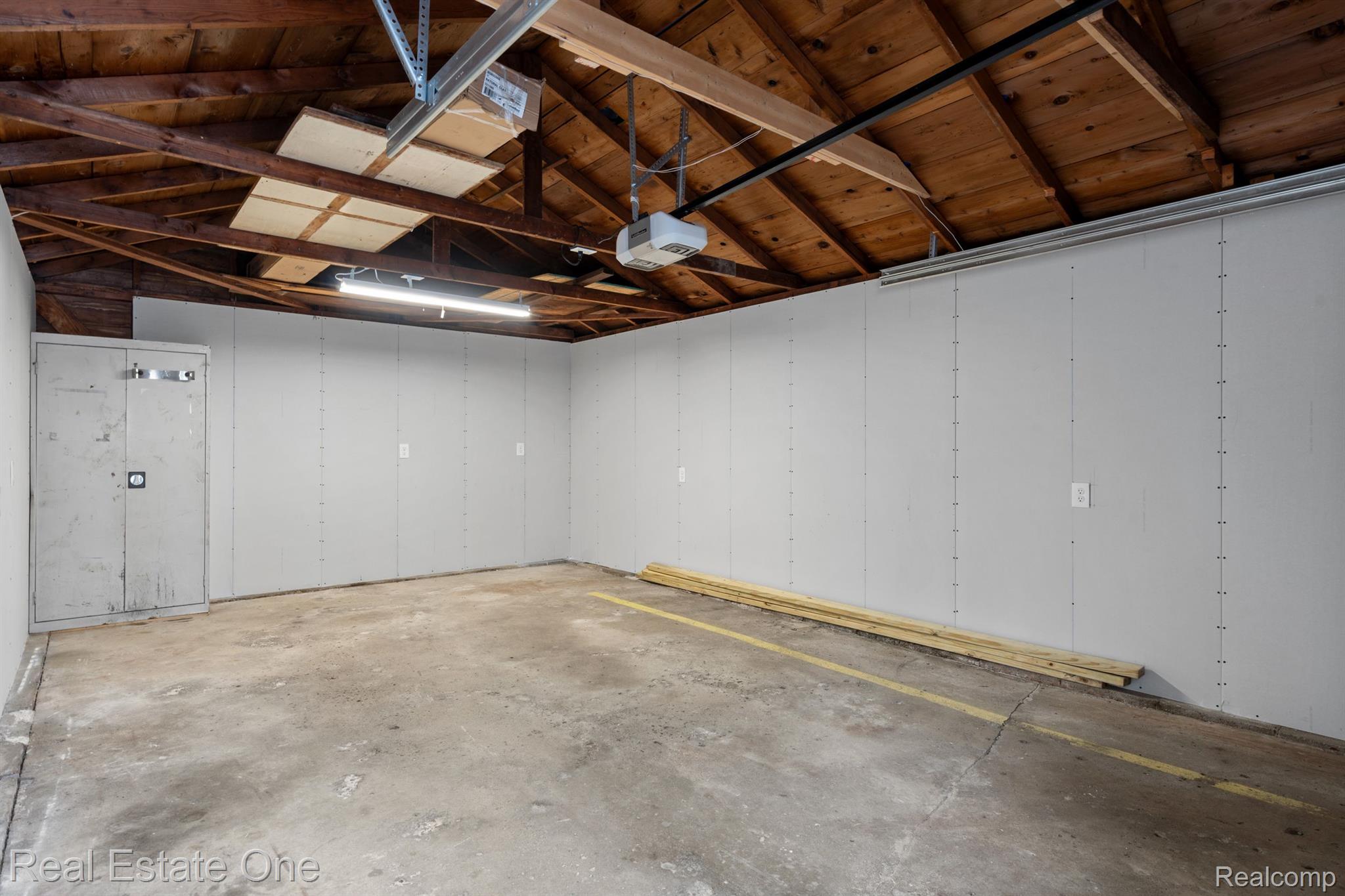 153 CROSWELL ST