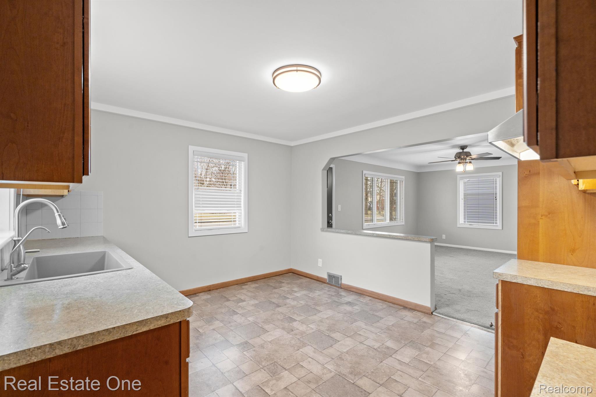 153 CROSWELL ST
