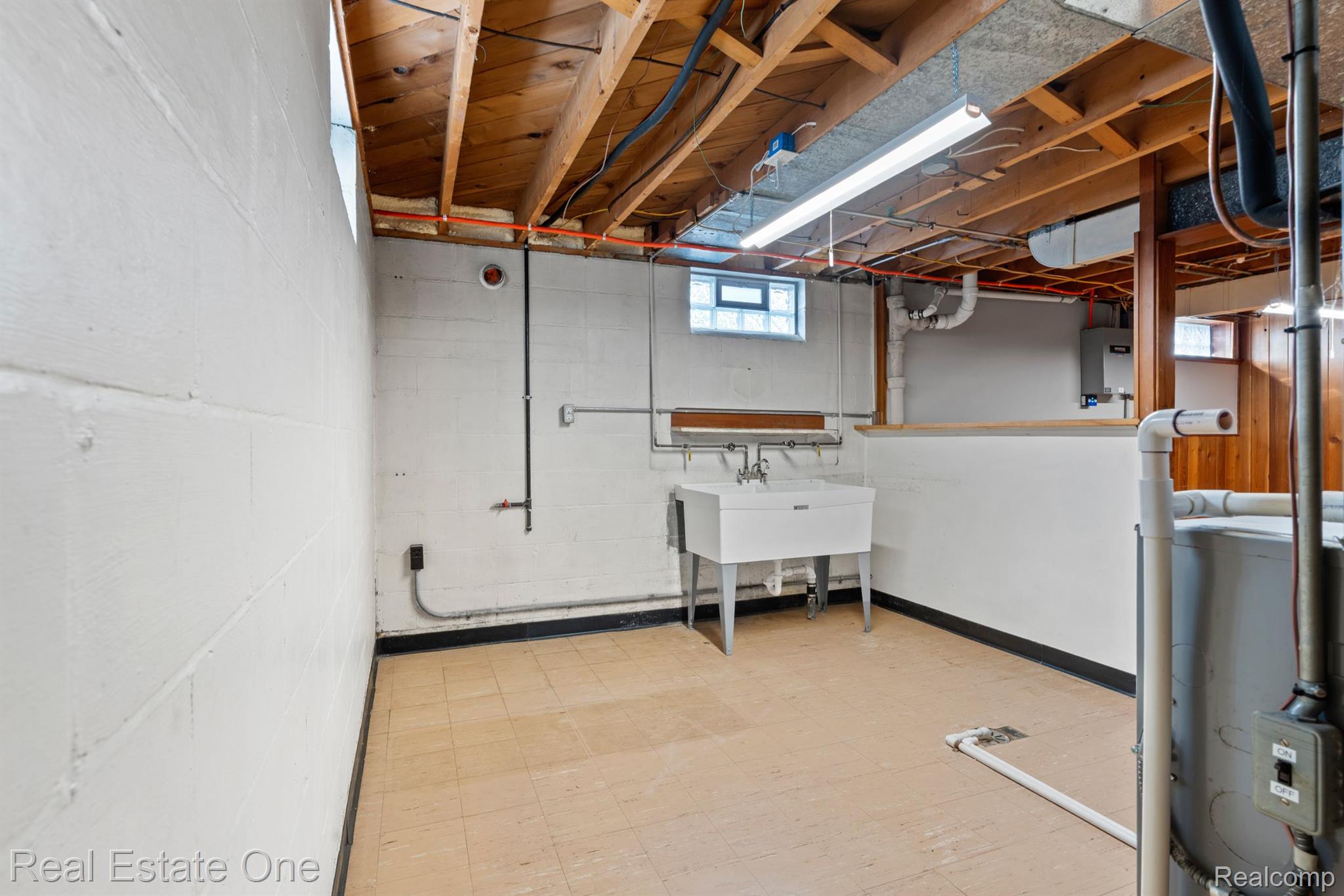 153 CROSWELL ST