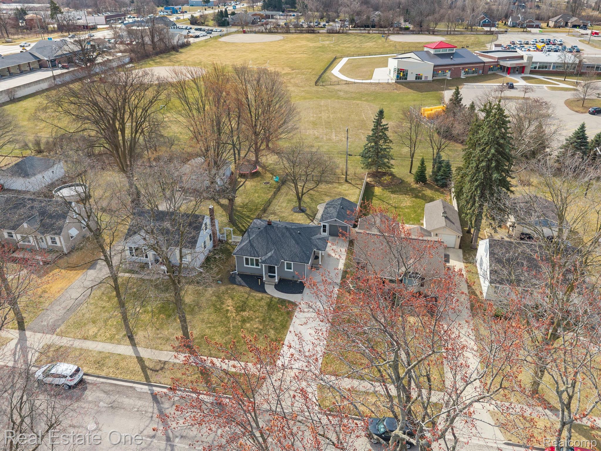 153 CROSWELL ST