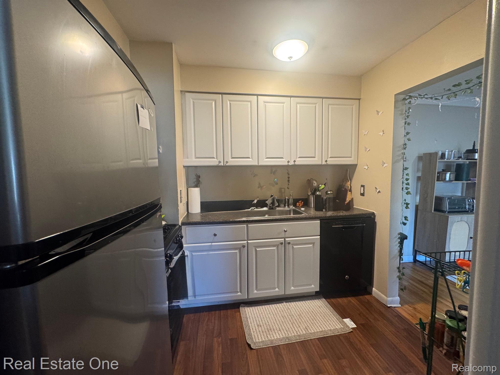 1209 ISLAND DR 202