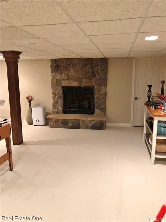 5846 CLEARVIEW DR