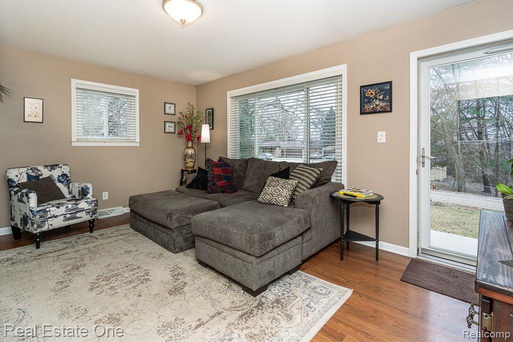 2839 AVALON RD