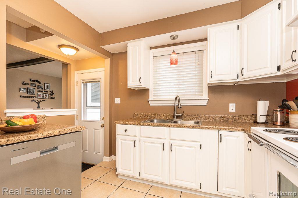 2839 AVALON RD