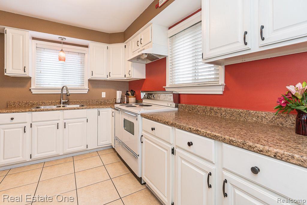 2839 AVALON RD