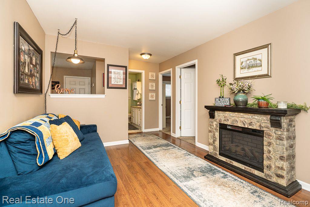 2839 AVALON RD