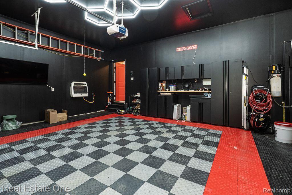 648 MELROSE