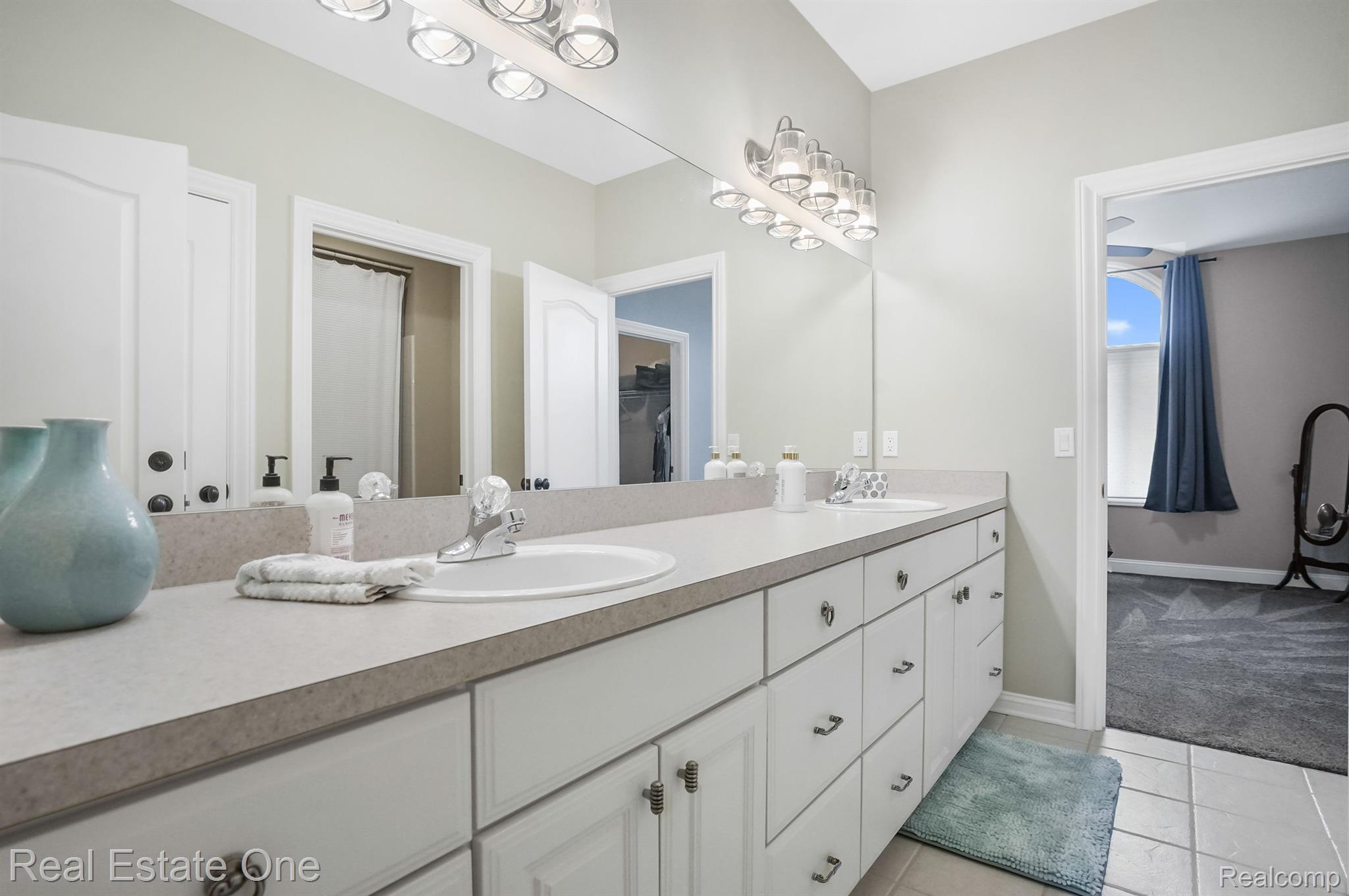 2665 INVITATIONAL DR