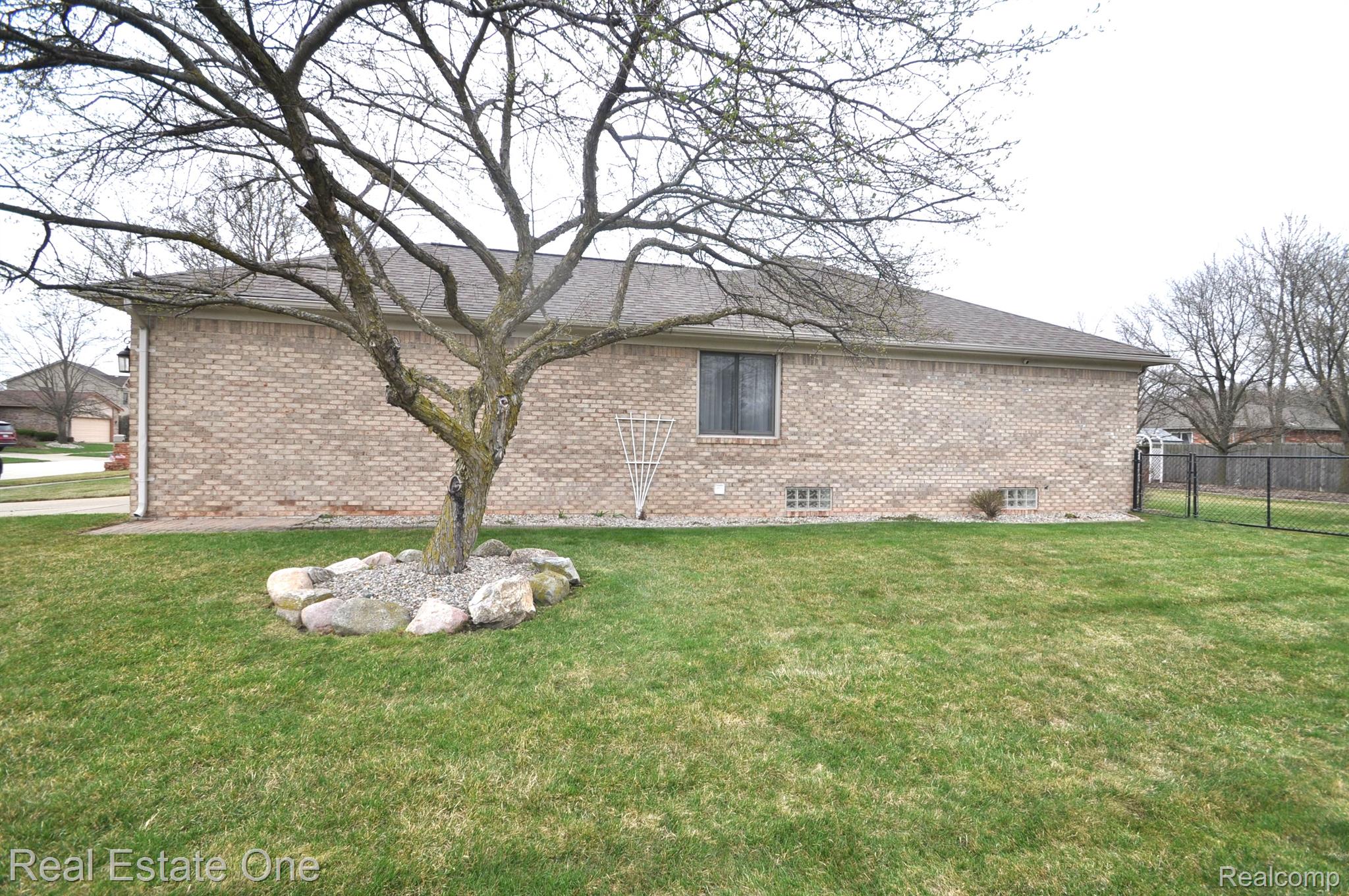 46654 SPRINGHILL DR